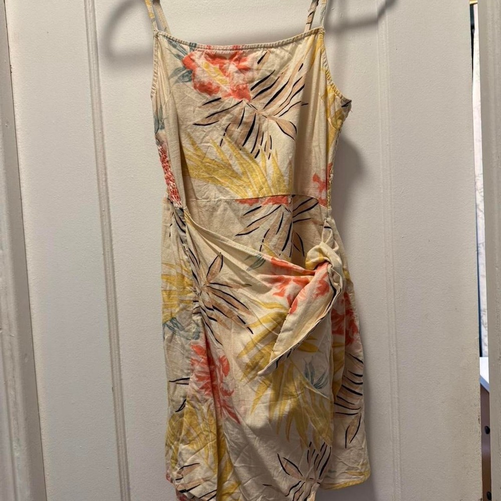 Billabong Wrap Dress‎